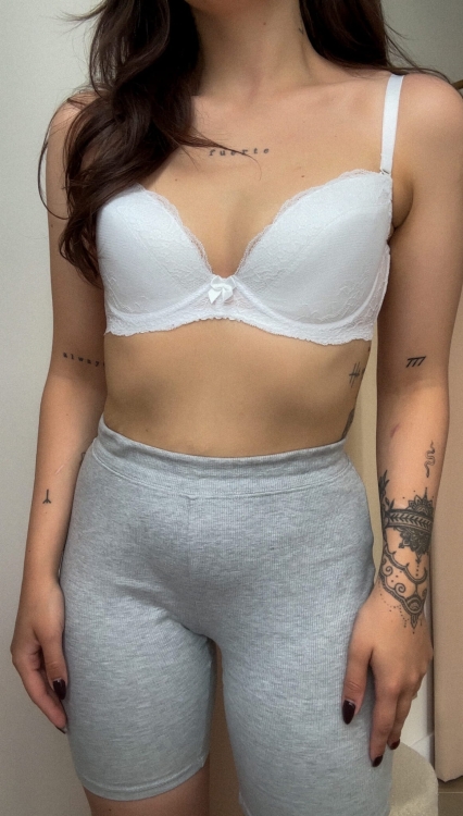 BIUSTONOSZ VIVIEN WHITE