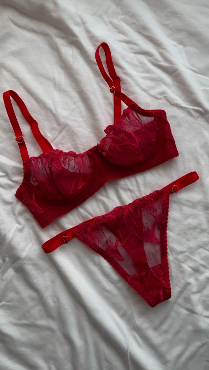 Stringi ASTRID malina