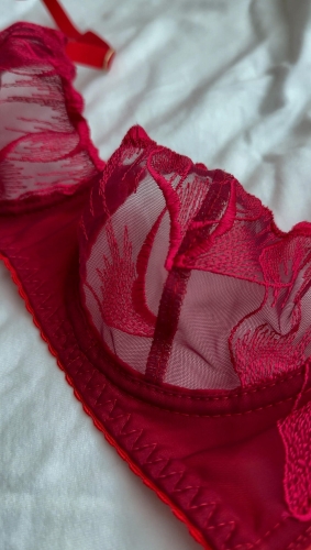 Biustonosz soft ASTRID malina