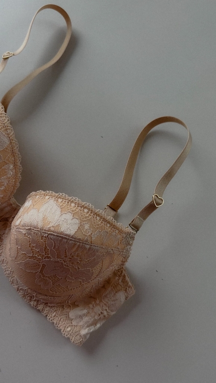 Biustonosz Vivien Push up beżowy