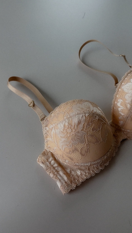 Biustonosz Vivien Push Up beżowy