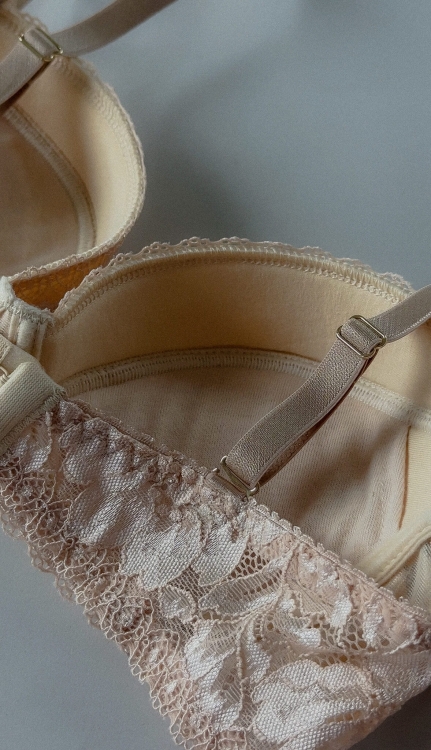 Biustonosz Vivien Push up beżowy